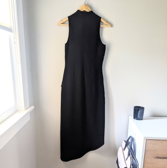 Sleeveless Collared Asymmetrical Dress - Picture 2 of 2